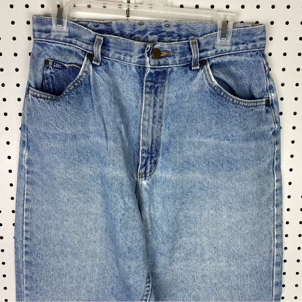 Vintage Lee High Rise Light Wash Blue Jeans Mom Tapered 90s Worn Size 28… - Picture 6 of 8